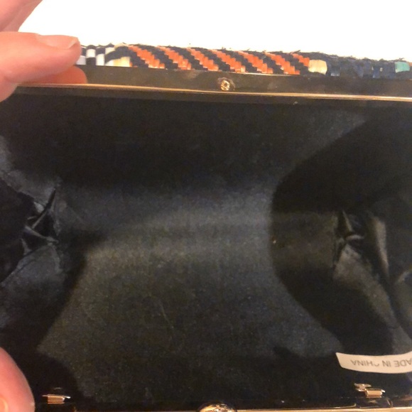 Clutch - Picture 4 of 4